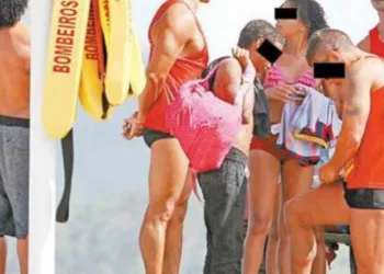 Bombeiros serão investigados por não usarem máscaras na praia