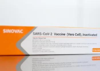 Mais quatro centros vão iniciar testes com vacina chinesa no Brasil