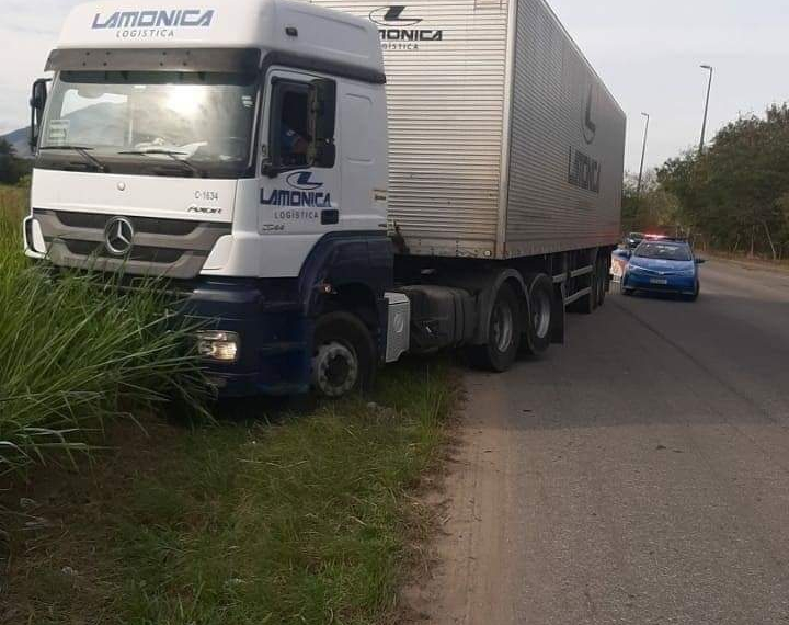 TENTATIVA DE ROUBO DE CARGA EM SANTA CRUZ!!