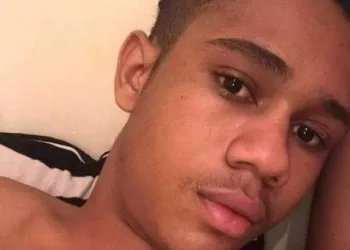 JOVEM QUE MORREU DE COVID-19 EM HOSPITAL MANDA ÁUDIO ASSUSTADO