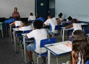 Fiocruz lança manual para reabertura segura das escolas