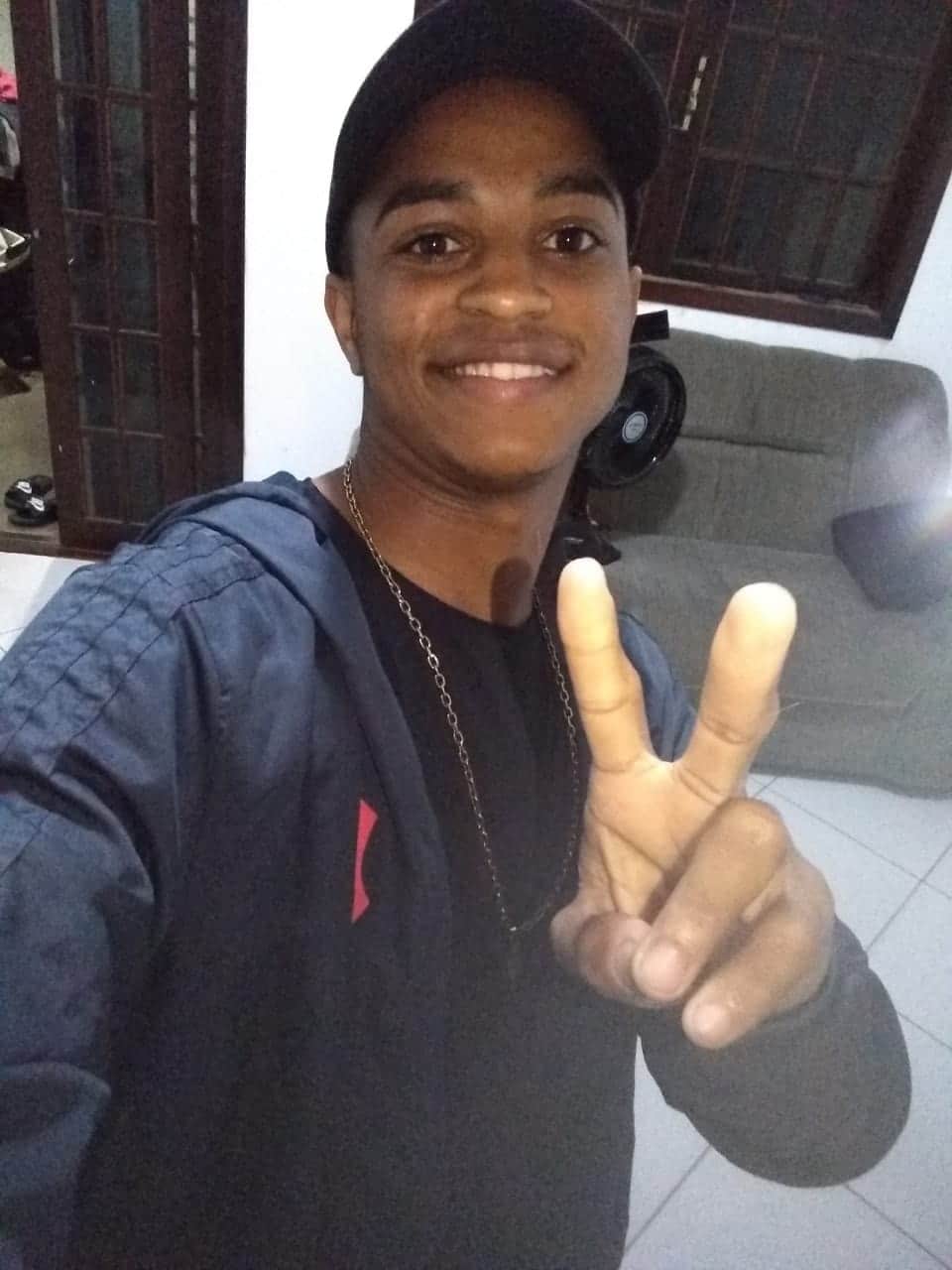 JOVEM DESAPARECIDO EM CAMPO GRANDE!! FAMÍLIA PEDE AJUDA!!