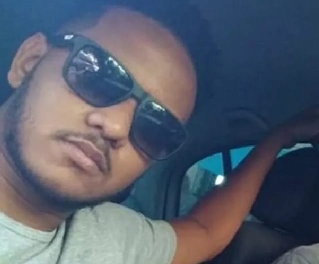 DESCANSE EM PAZ!! JOVEM MORTO NA ZONA OESTE É ENTERRADO SOB FORTE COMOÇÃO