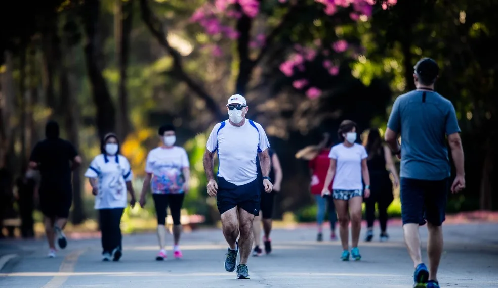 Possíveis casos de reinfecção pela Covid-19 são investigados no Hospital das Clínicas de SP