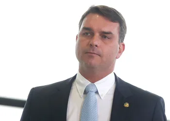 Flávio Bolsonaro será ouvido pelo MPF sobre vazamento da PF na operação Furna da Onça