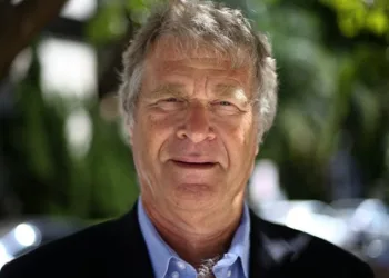 ALERJ CONCEDE MEDALHA TIRADENTES POST MORTEM AO AMBIENTALISTA E POLÍTICO ALFREDO SIRKIS