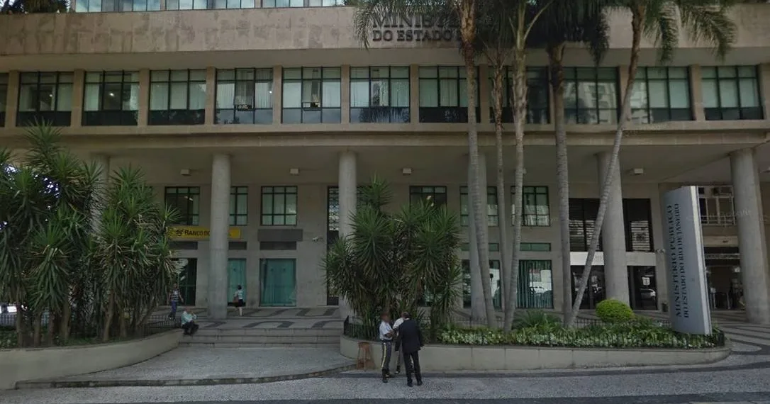 Cuidadora é denunciada pelo Ministério Público por tentar matar idosa para furtar cartão bancário