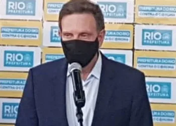 Crivella diz que plano para volta às aulas na rede pública será apresentado esta semana e promete ‘telecurso’