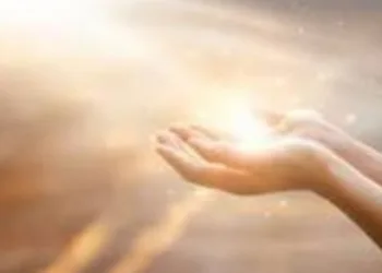 Bênçãos chegarão à sua vida nesta noite. Amanhã você começará uma nova realidade. Confie!