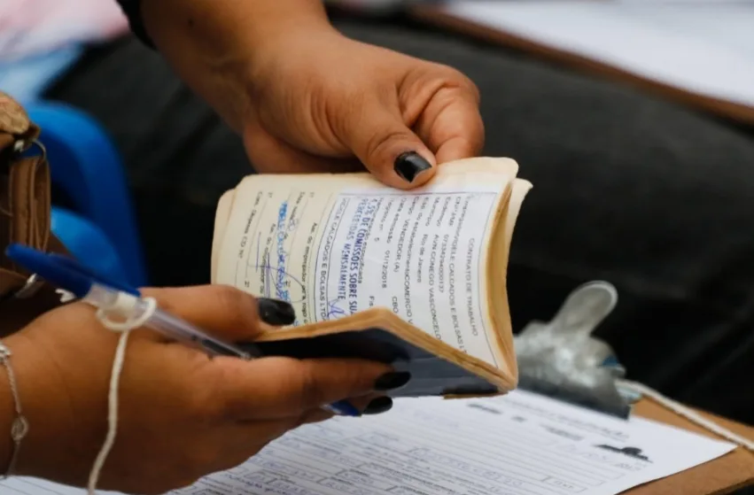 Prefeitura do Rio disponibiliza 90 vagas de emprego nesta segunda (03/08)