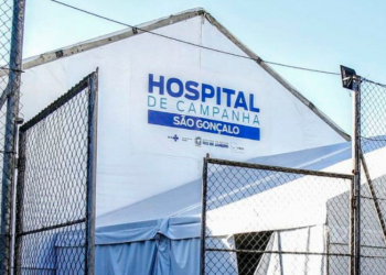 Justiça intima Witzel a manter aberto hospital de campanha