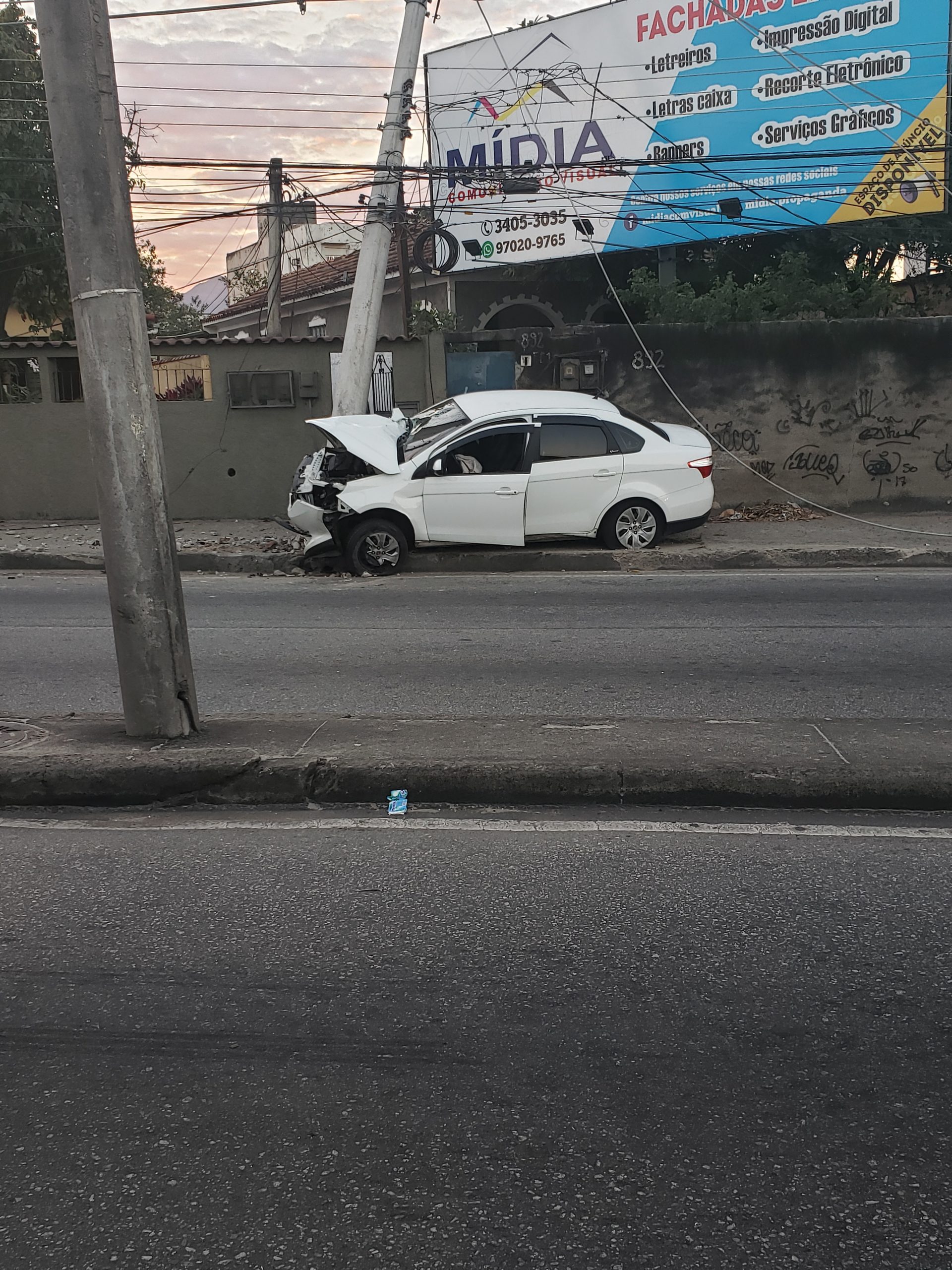 ACIDENTE GRAVE AGORA POUCO EM CAMPO GRANDE ( VÍDEO)