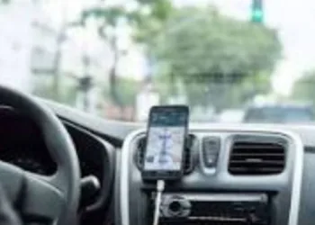Motoristas de aplicativo poderão transportar passageiros entre município