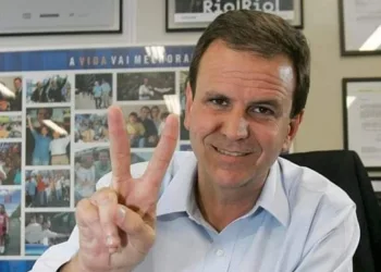 Eduardo Paes isolado na frente em pesquisa para Prefeito do Rio em 2020