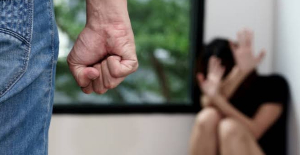 Síndicos deverão comunicar imediatamente atos de violência doméstica à polícia