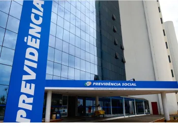 INSS adia para setembro retomada do atendimento presencial em agências