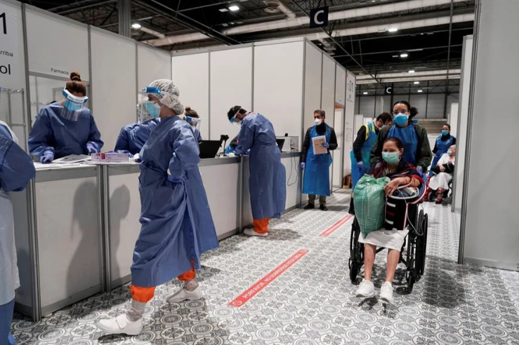 Paciente deixa UTI após 145 dias internado com Covid-19