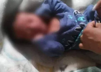 BEBÊ RECÉM NASCIDO É ABANDONADO NO RIO ( VIDEO)