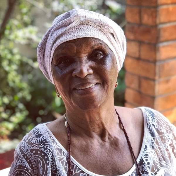 Morre a atriz Chica Xavier