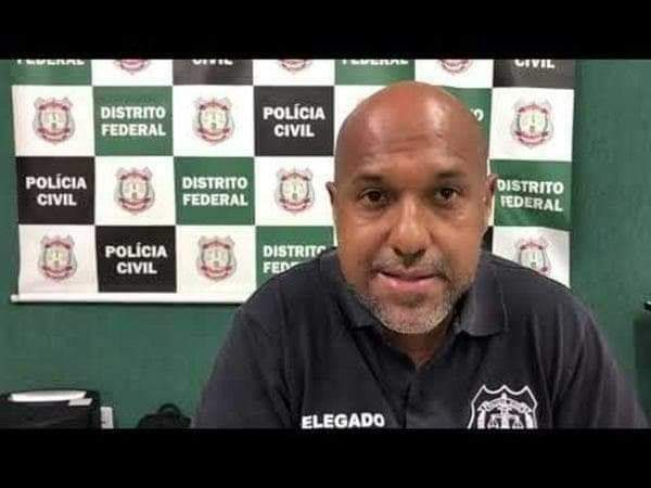 DELEGADO É VITIMA DE RACISMO E PRENDE AGRESSOR