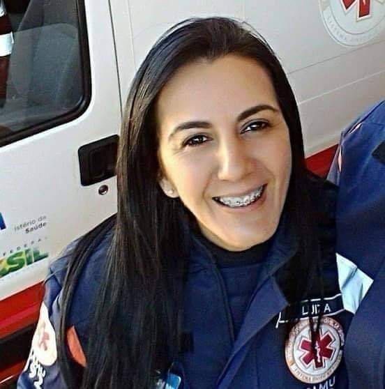 SOCORRISTA DO SAMU SALVA UMA VIDA COM UMA PEÇA DE ROUPA INUSITADA!!!