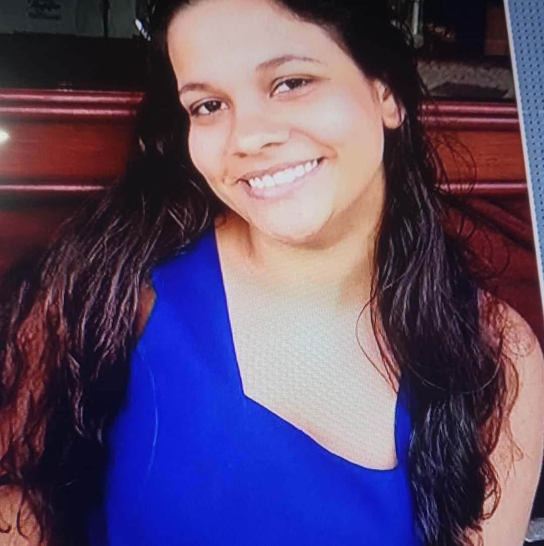 JOVEM MORRE COM FILHO NO COLO EM GUERRA DE FACÇÕES NO RJ