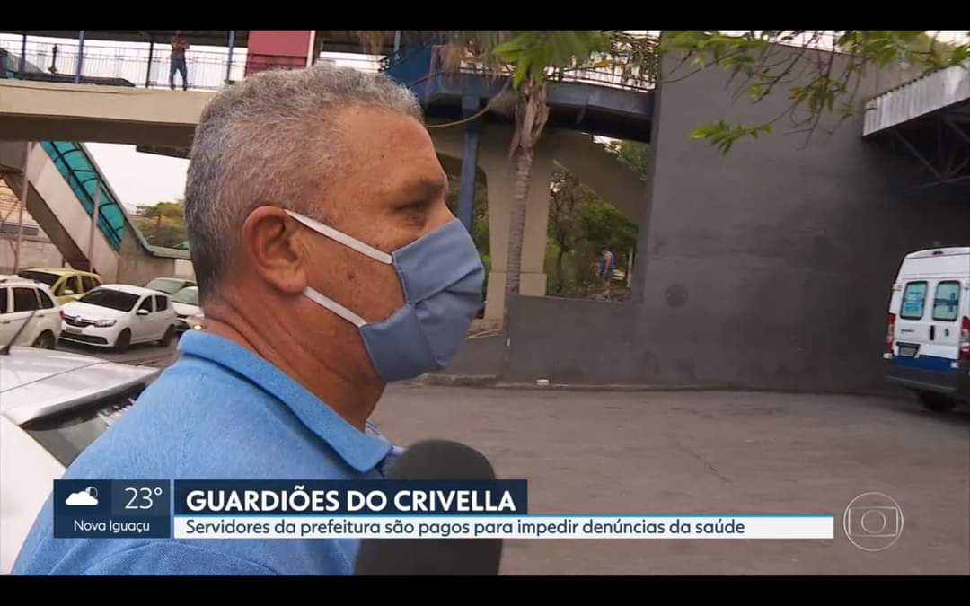 FUNCIONÁRIOS DA PREFEITURA FAZEM PLANTÃO NA PORTA DE HOSPITAIS PARA IMPEDIR TRABALHO DA IMPRENSA
