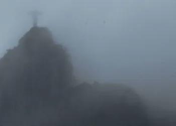 Temperatura despenca no Rio e frente fria pode durar até terça-feira com chuva