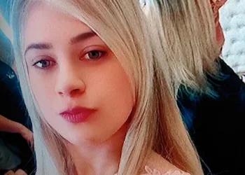BELA, LINDA E BANDIDA!!LOIRA DO TRÁFICO É PRESA ( FOTOS)