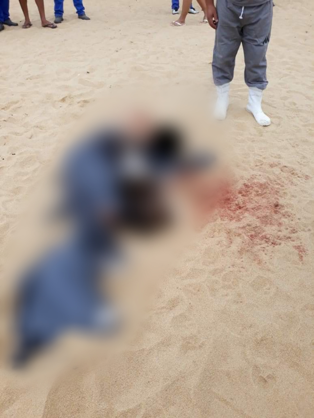 HOMEM É FUZILADO A TIROS NA ILHA GRANDE