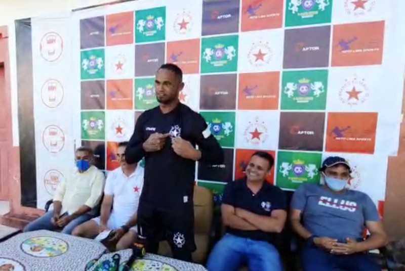 MP quer que goleiro Bruno jogue usando tornozeleira
