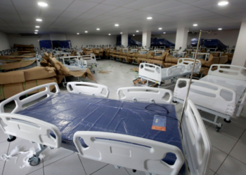 Funcionários denunciam falta de médicos e enfermeiros no Hospital de Campanha do Riocentro