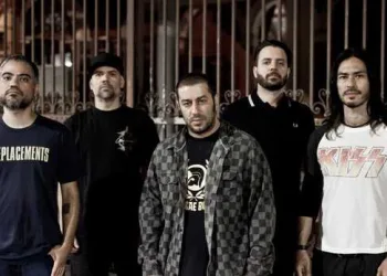 CPM22 decide desligar, em definitivo, baterista acusado de pedofilia