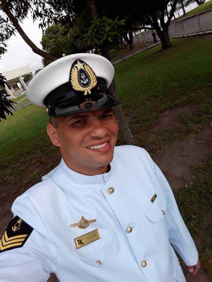 Sargento da Marinha morre cinco dias após ser espancado no RJ!!Familia acusa  de homofobia