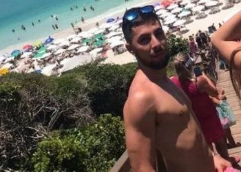 Rapaz é baleado durante assalto quando passeava pela Praia do Peró, em Cabo Frio