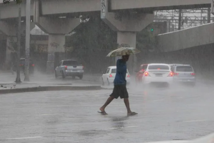 Rio já registra mais chuva nesta terça-feira do que o esperado para todo mês de setembro
