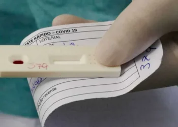 Transmissão do coronavírus no Brasil é a menor desde abril, diz estudo