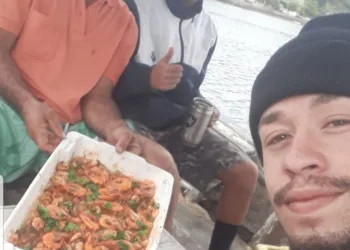 IDENTIFICADAS AS VÍTIMAS QUE ESTÃO DESAPARECIDAS APÓS O BARCO VIRAR EM BARRA DE GUARATIBA VÍDEO