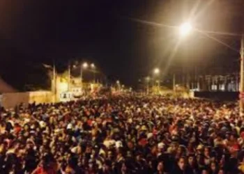 Homem é assassinado com cinco tiros na volta de baile funk no RJ