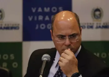 Pesquisa revela que 79,1% dos cariocas são a favor do impeachment de Wilson Witzel