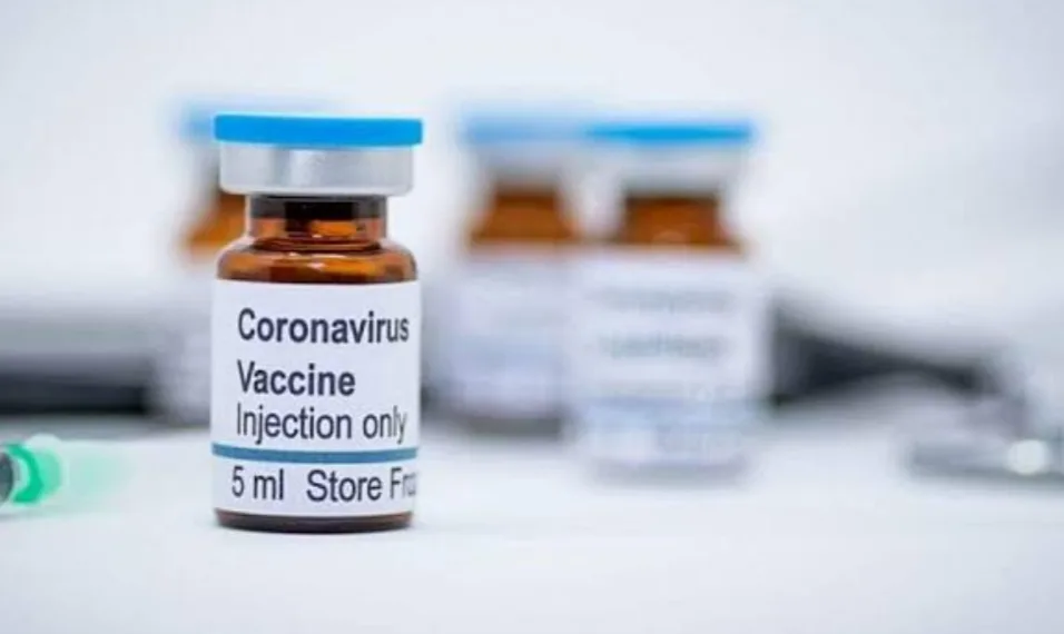 Testes da vacina de Oxford são retomados no Brasil nesta segunda-feira (14)