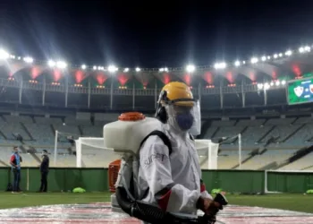 Prefeitura do Rio anuncia futebol com torcida a partir de 4 de outubro