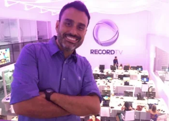 Contra a Universal, motorista expulsa apresentador da Record