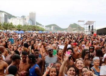 Carnaval de rua no Rio em 2021 é adiado
