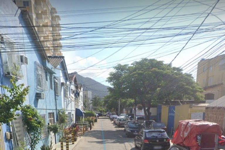 Cedae encontra ‘gato’ em loja, restaurante e casa na Zona Oeste