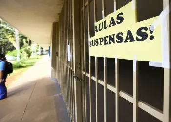 Covid-19: retorno de aulas presenciais é controverso nos estados