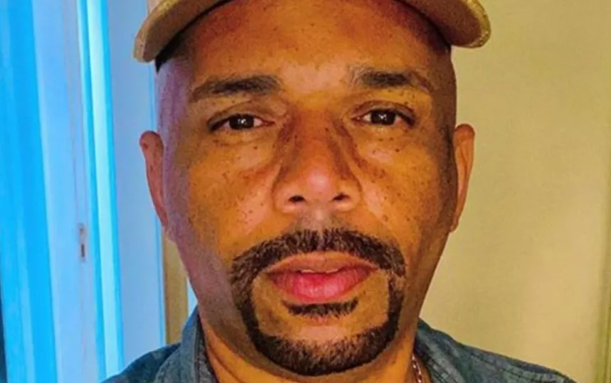 Polícia do Rio prende MC que homenageou traficante