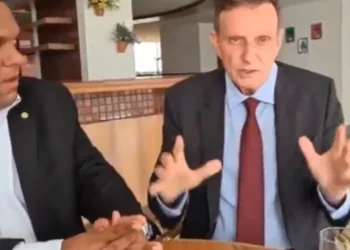 Crivella diz que eleição de Paes vai levar pedofilia para escolas