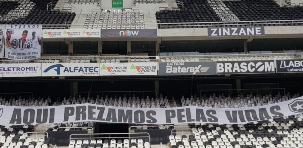 Flamengo solicita retirada de faixa da torcida do Botafogo antes de clássico