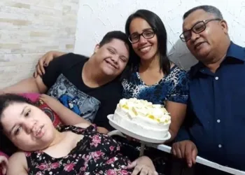 Casal de pastores morre de covid em dois dias e deixa 2 filhos deficientes